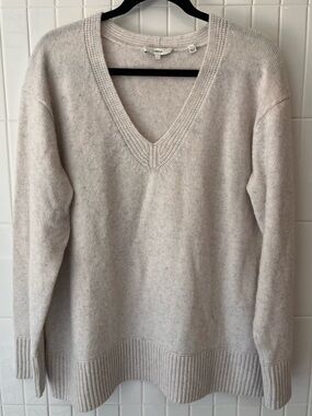 Vince 100% Cashmere V-Neck Sweater | L | Oatmeal Heather | Oversized